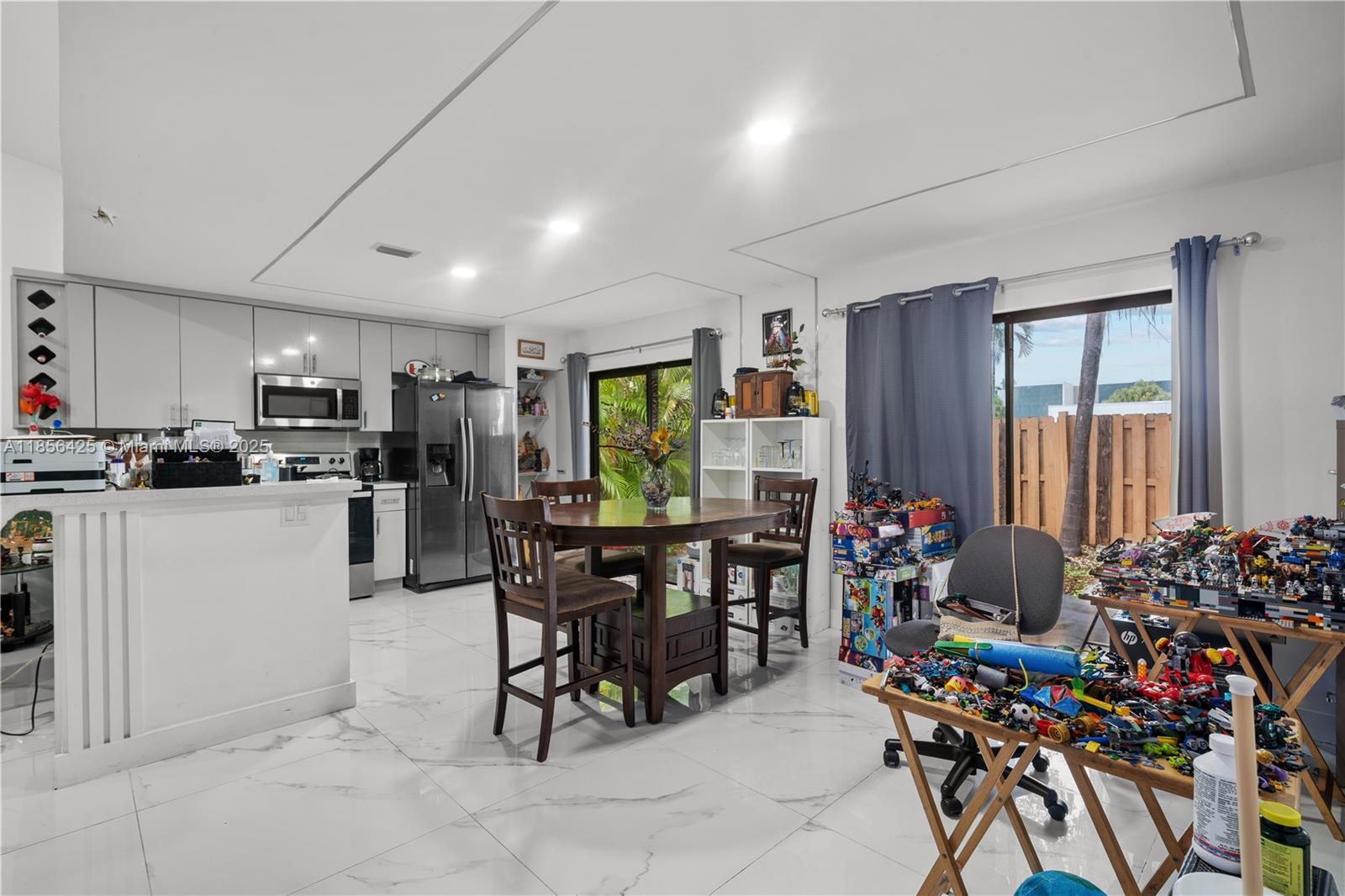 9502 Southwest 151st Court Miami, FL 33196 - Photo 10 of 31