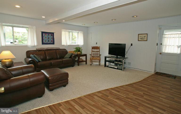 7 Goodrich Road Annapolis, MD 21401 - Photo 17 of 30 Family Room