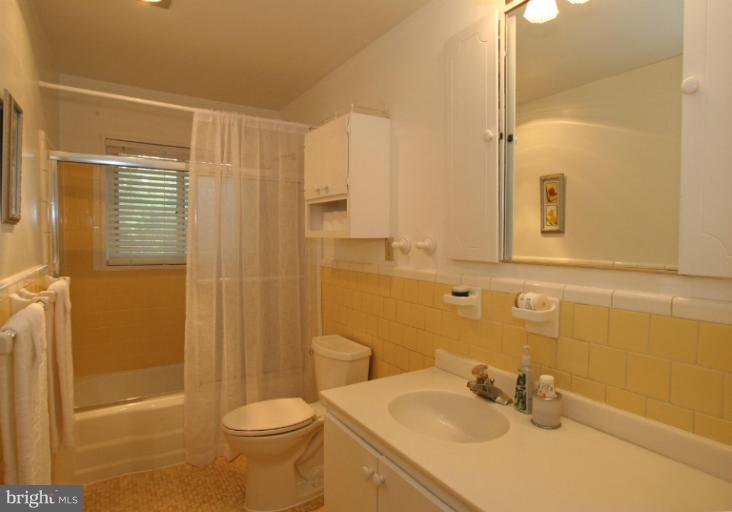 7 Goodrich Road Annapolis, MD 21401 - Photo 8 of 30 Bath