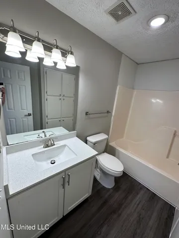 $3,200,000 | 300 Carver Drive, Starkville, MS 39759