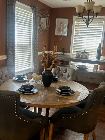 $289,999 | 8104 South Fairfield Avenue, Chicago, IL 60652