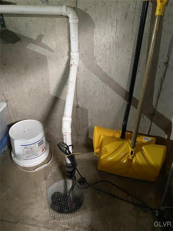 1361 Broad Road Wind Gap, PA 18091 - Photo 19 of 21 a bathroom with a sink
