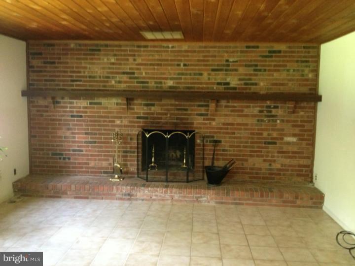 50 West Tomlin Station Road Mickleton, NJ 08056 - Photo 7 of 21