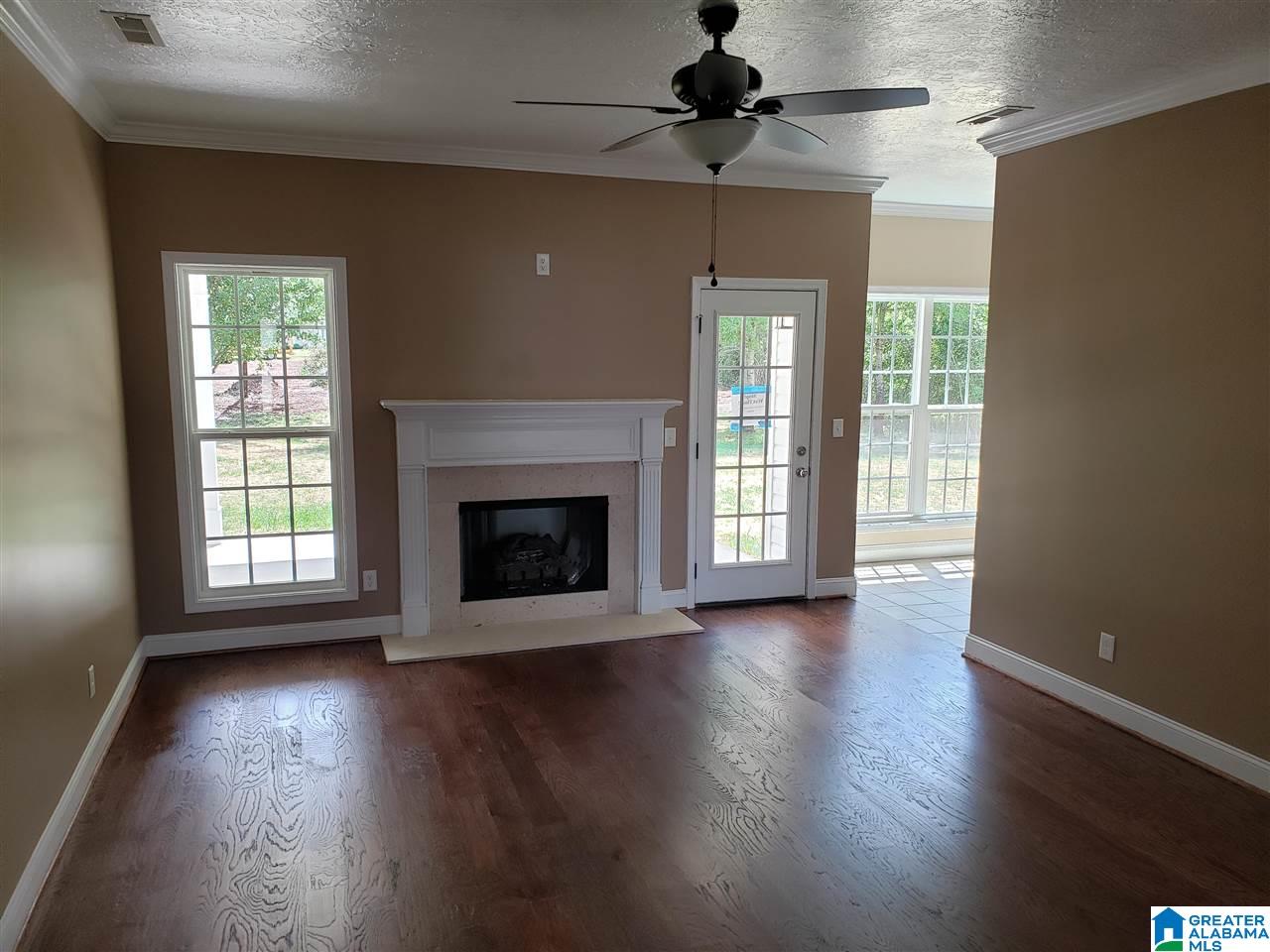 1002 Jackson Way Southwest Jacksonville, AL 36265 - Photo 4 of 16