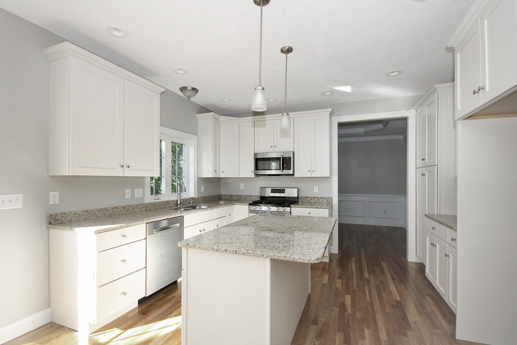 3 Prescott Street Clinton, MA 01510 - Photo 4 of 20 Gallery Image 4