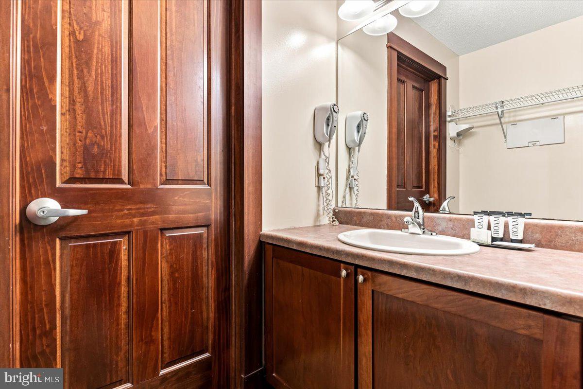 565 Glendale Road, Unit 213 Oakland, MD 21550 - Photo 15 of 24 Gallery Image 15