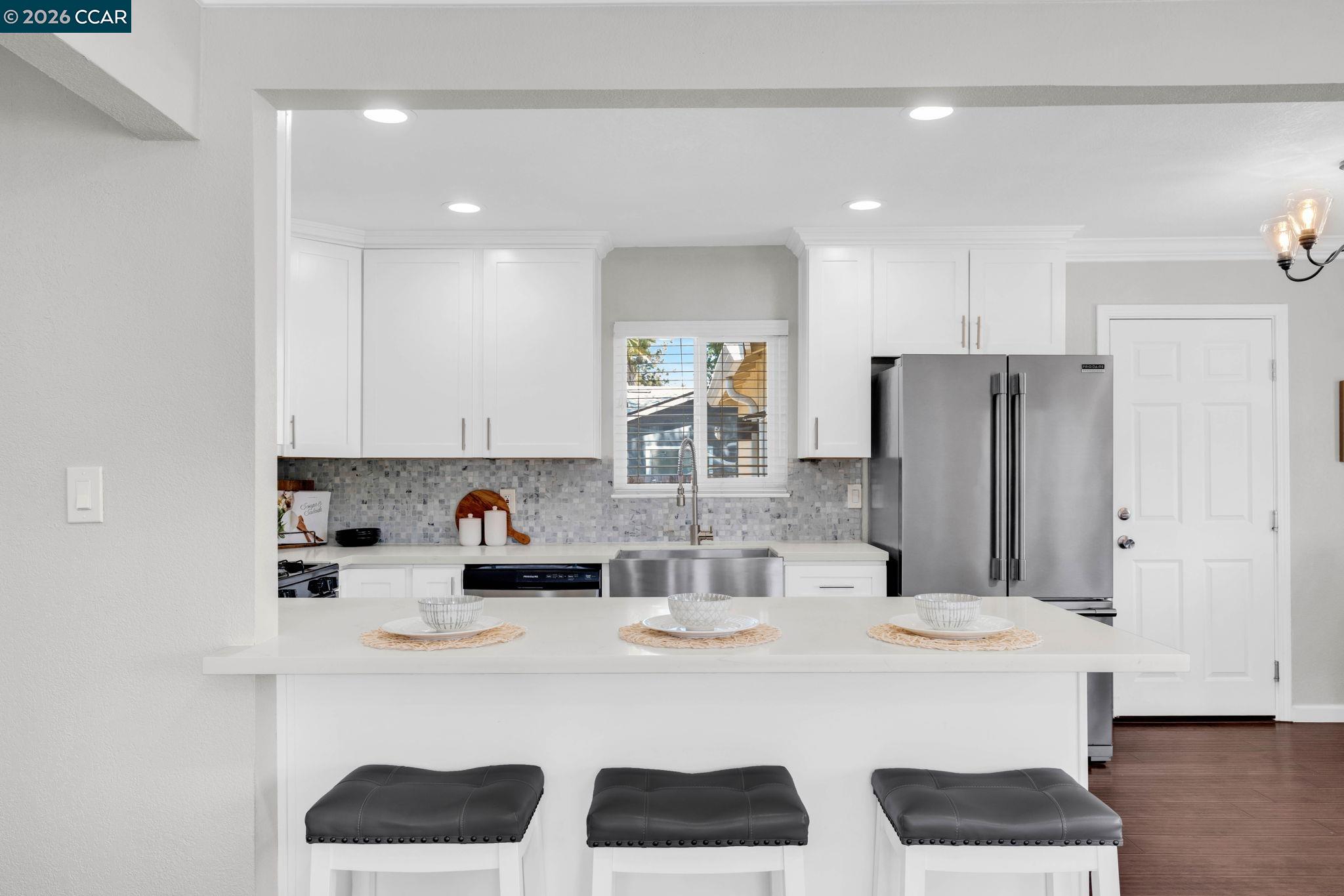 5092 Black Oak Road Concord, CA 94521 - Photo 9 of 55