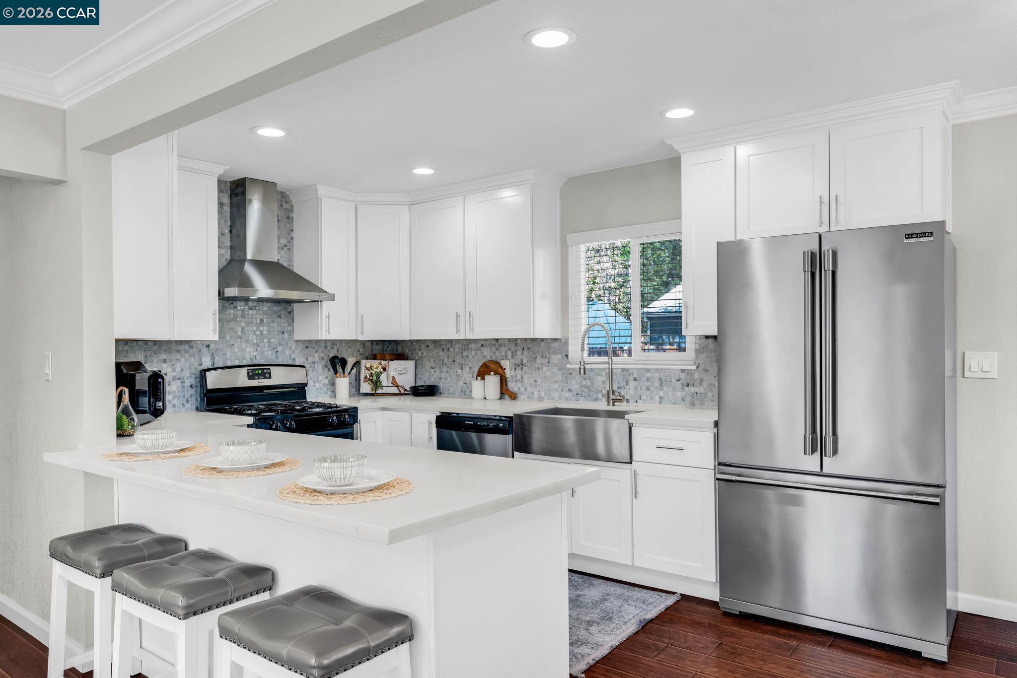 5092 Black Oak Road Concord, CA 94521 - Photo 10 of 55