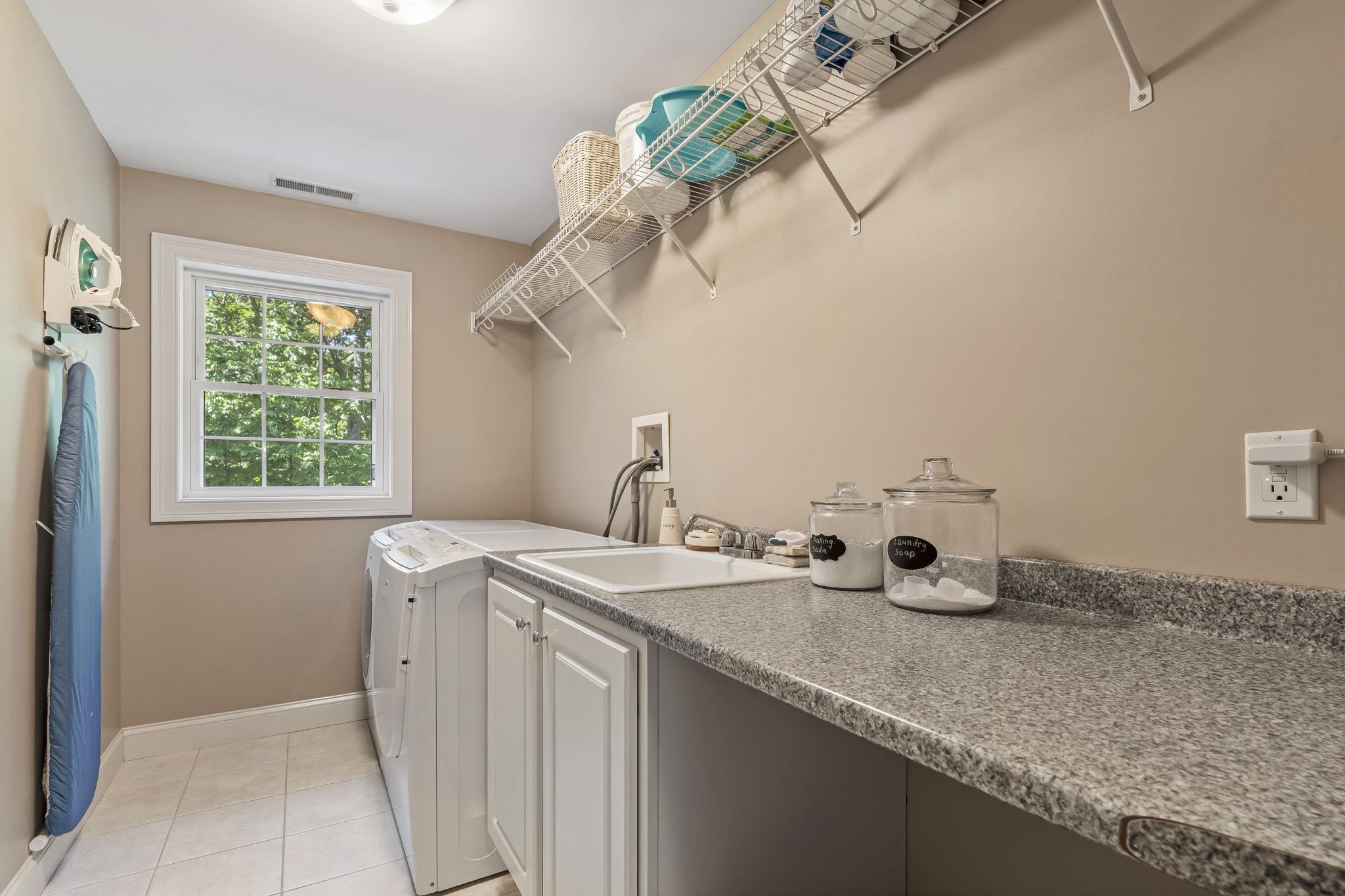 10 Poplar Road Windham, NH 03087 - Photo 40 of 60