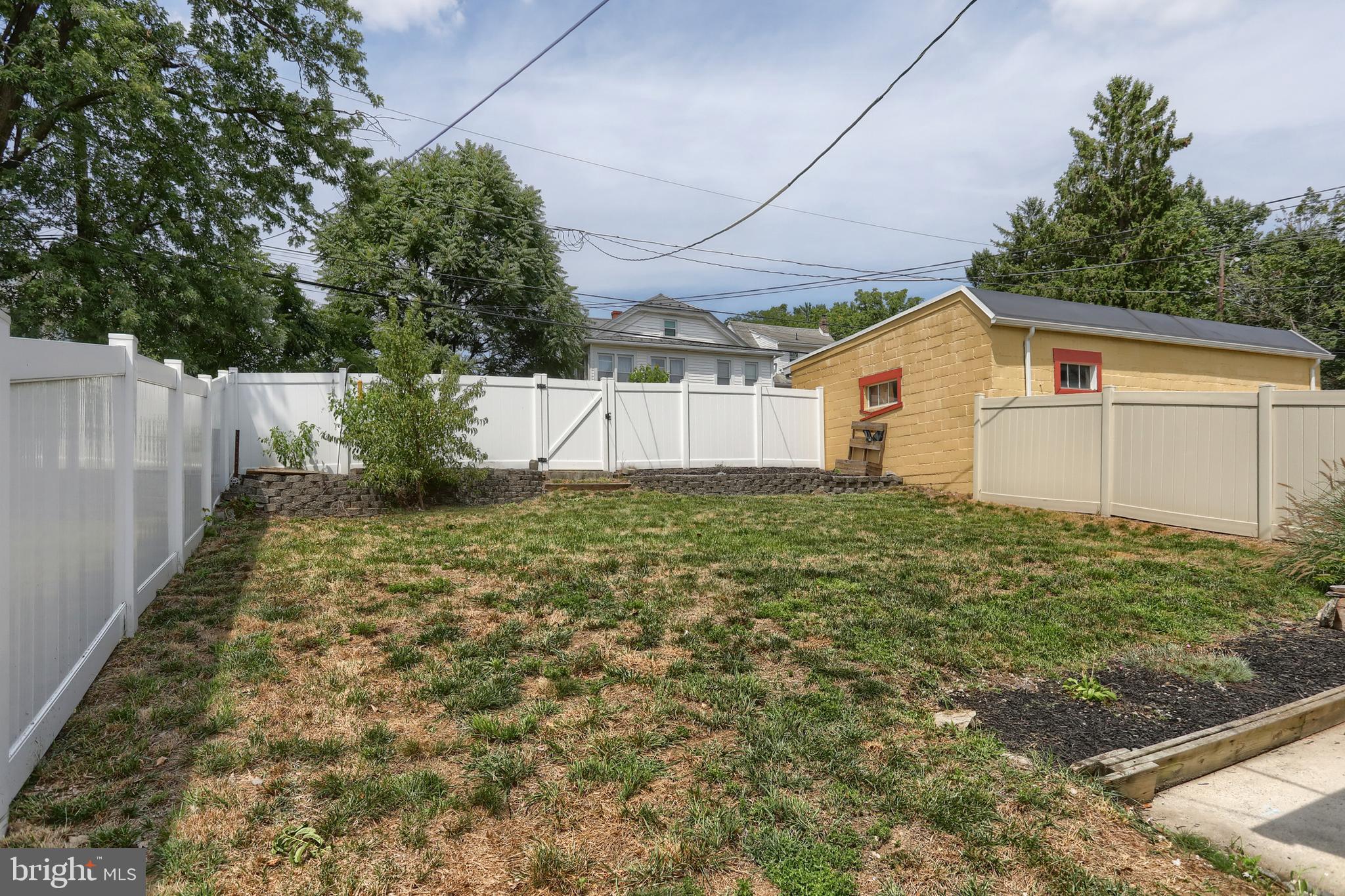 3312 Spring Street Harrisburg, PA 17109 - Photo 23 of 40 Fenced Private Backyard!