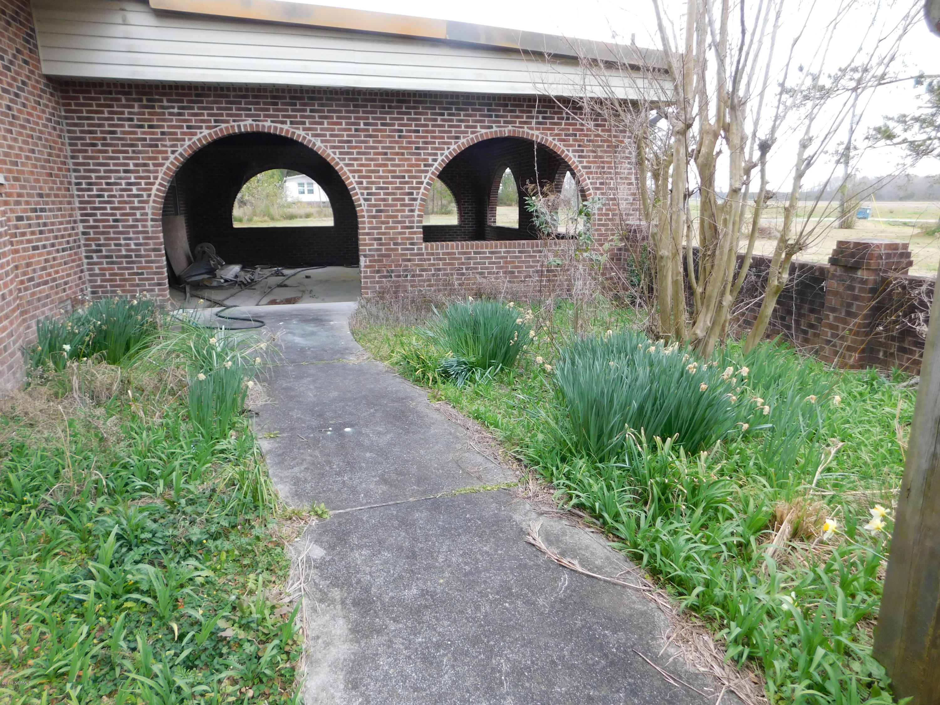 345 Cowell Loop Road Bayboro, NC 28515 - Photo 7 of 44 Off to the Patio on the Right.