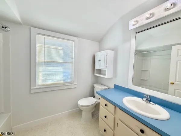 $2,700 | 126 Hwy20231, Ringoes, NJ 08551