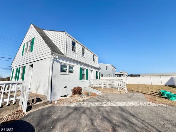 $2,700 | 126 Hwy20231, Ringoes, NJ 08551