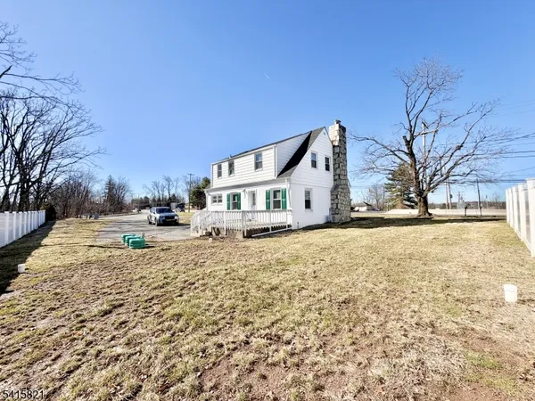 $2,700 | 126 Hwy20231, Ringoes, NJ 08551