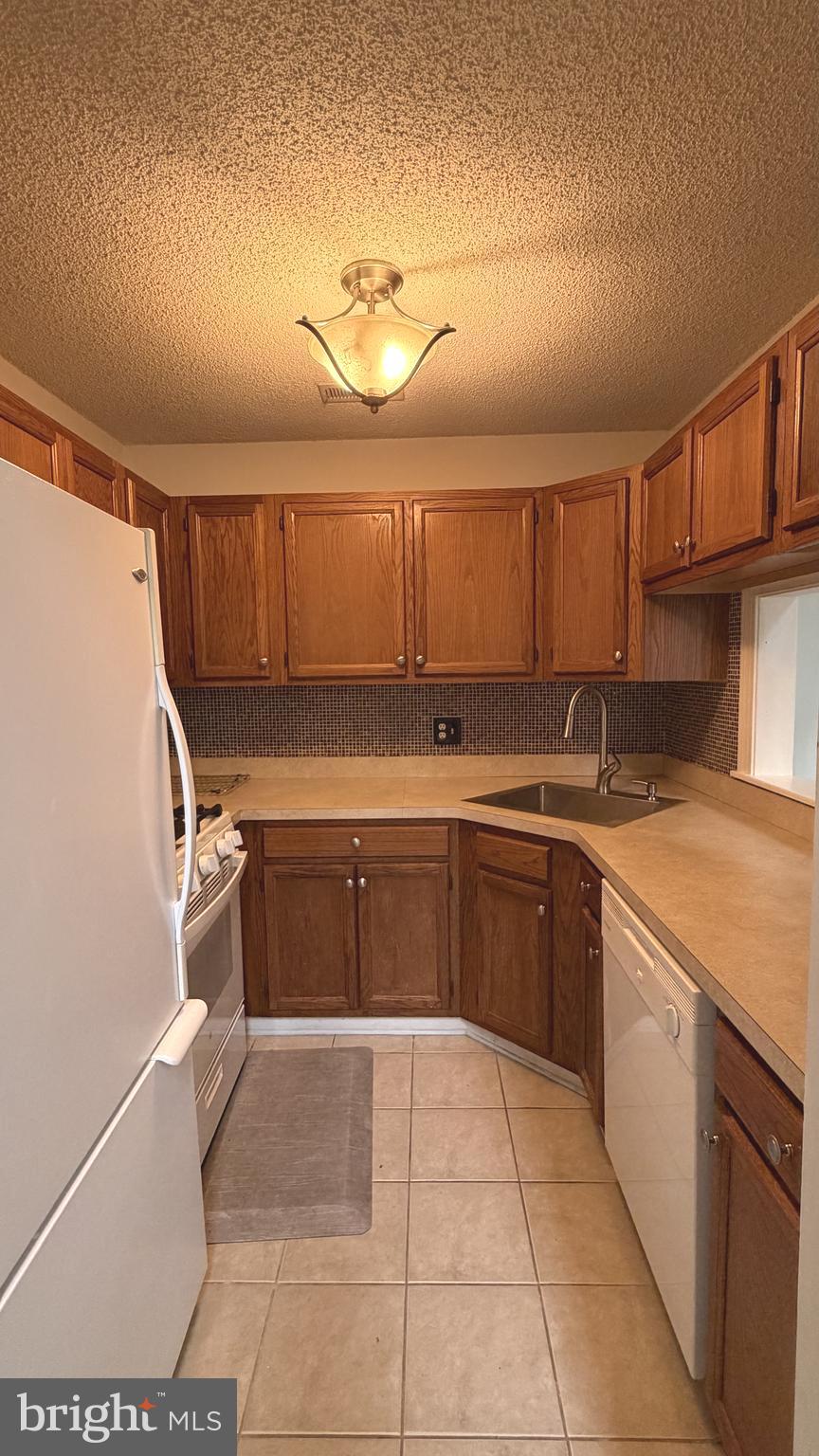 4920 B Dunbarton Road Mount Laurel, NJ 08054 - Photo 3 of 25 Gallery Image 3