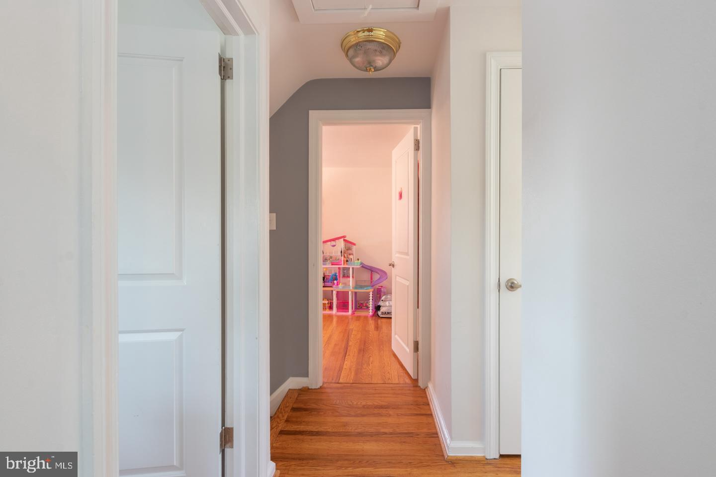 2227 Locust Road Morton, PA 19070 - Photo 13 of 22 Gallery Image 13