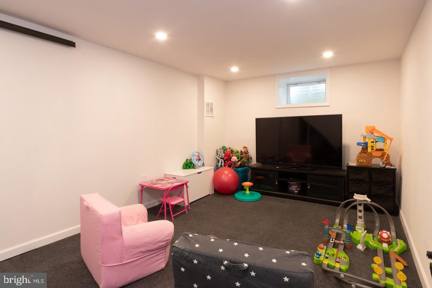 2227 Locust Road Morton, PA 19070 - Photo 15 of 22 Gallery Image 15