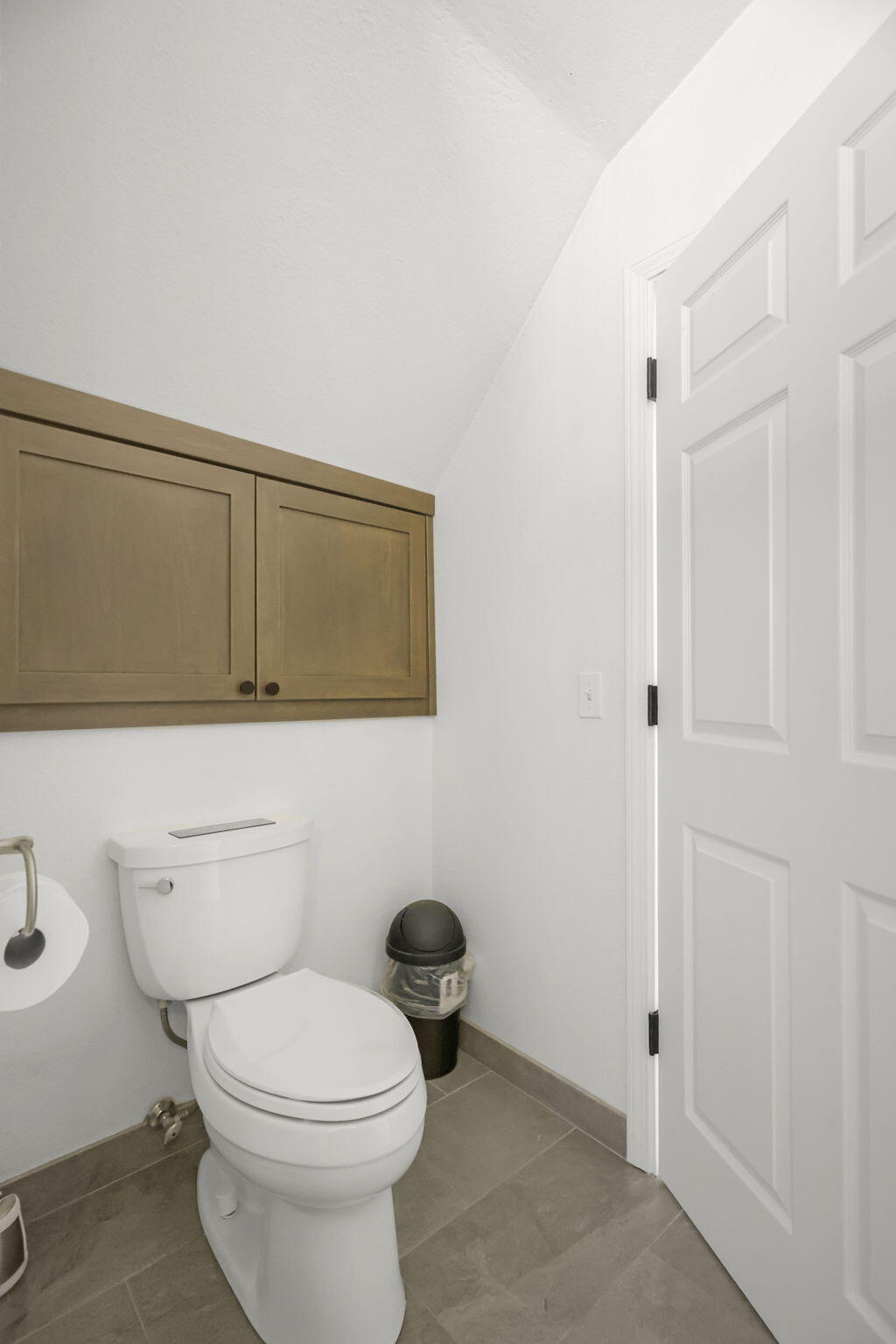 15745 Montgomery Ranch Road Redding, CA 96001 - Photo 22 of 60 Bathroom