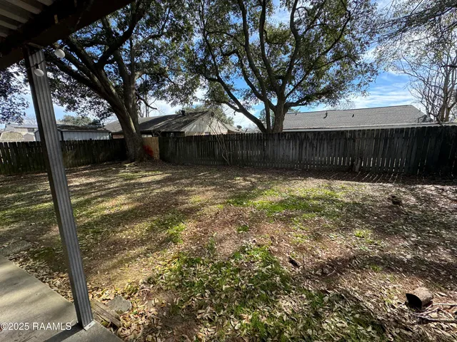 $1,450 | 107 Village Lafayette La, Lafayette, LA 70506