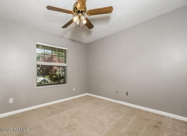 $1,450 | 107 Village Lafayette La, Lafayette, LA 70506