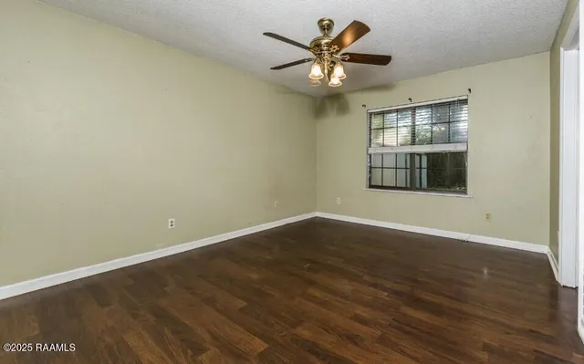 $1,450 | 107 Village Lafayette La, Lafayette, LA 70506