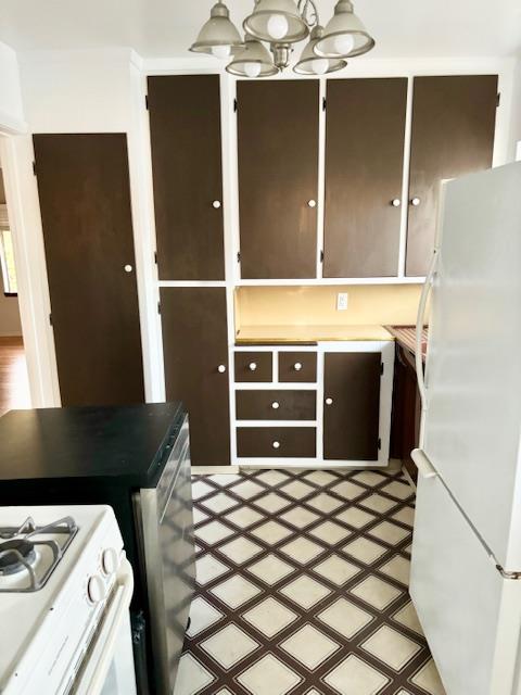 1606 Stannage Avenue Berkeley, CA 94702 - Photo 10 of 16 a view of a bathroom with a sink and mirror