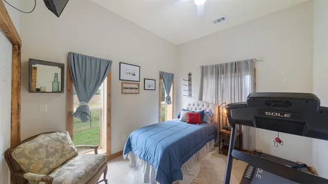 $640,000 | 5801 County Road 4128, Scurry, TX 75158