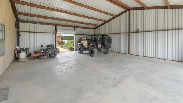 $640,000 | 5801 County Road 4128, Scurry, TX 75158