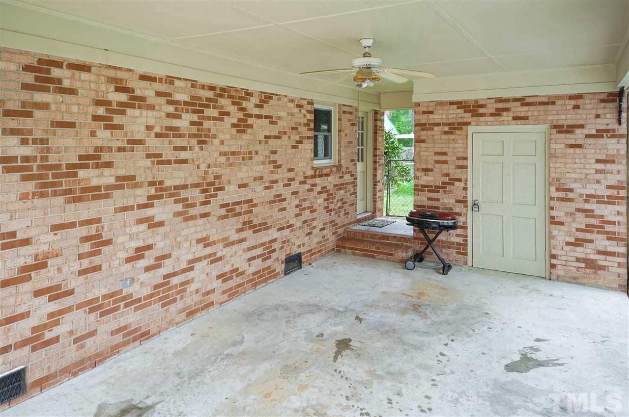 114 Biz Road Selma, NC 27576 - Photo 5 of 26 Gallery Image 5