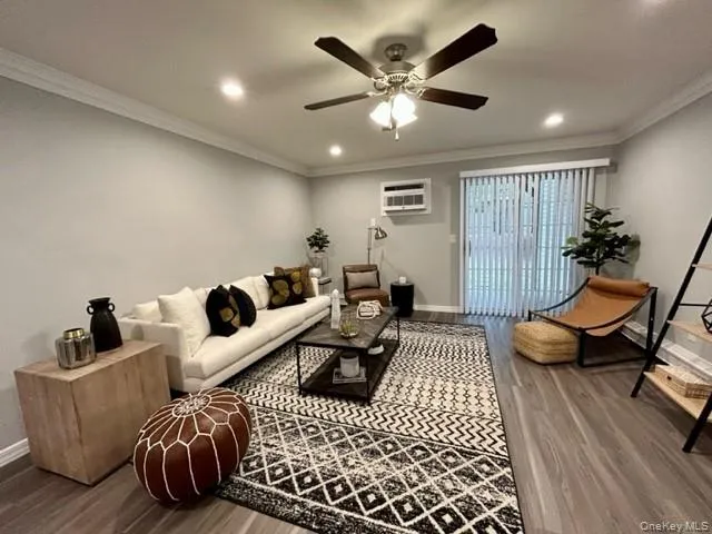 $3,260 | 101 Cassa Loop, Unit 101, Holtsville, NY 11742