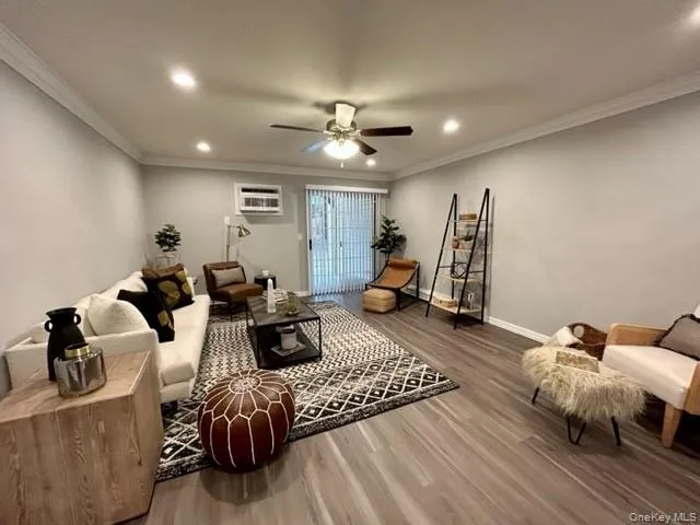 $3,260 | 101 Cassa Loop, Unit 101, Holtsville, NY 11742