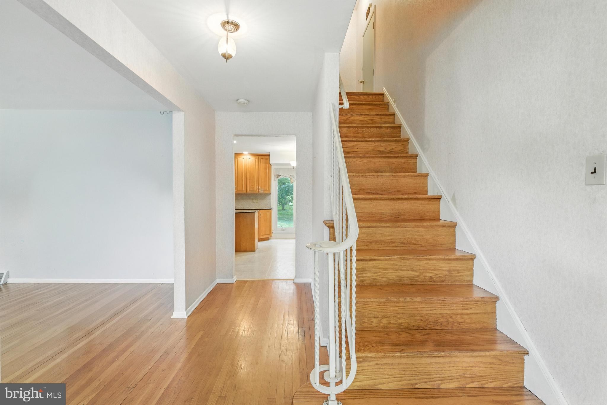 3218 Nottingham Road Norristown, PA 19403 - Photo 5 of 33 Gallery Image 5