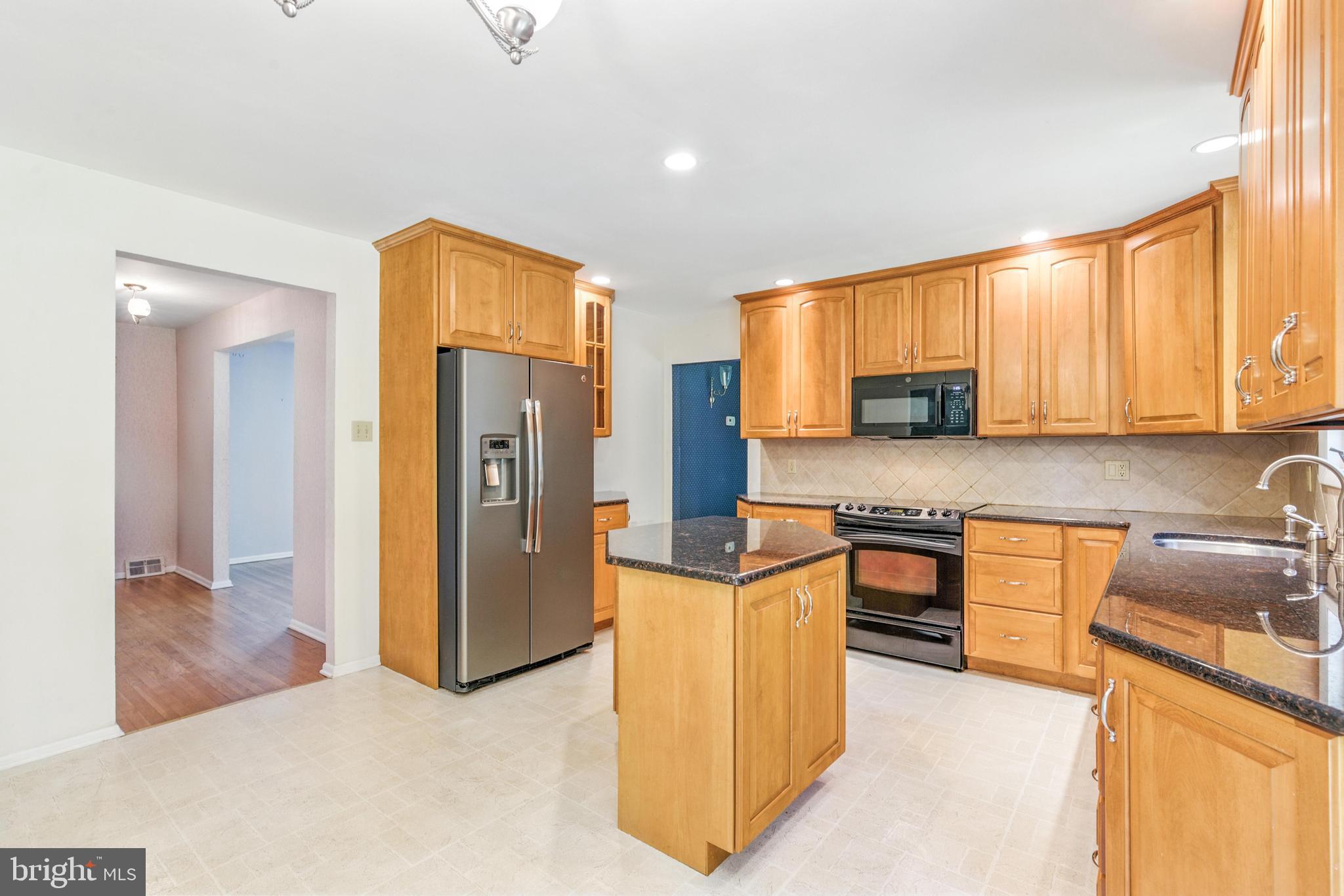 3218 Nottingham Road Norristown, PA 19403 - Photo 9 of 33 Gallery Image 9