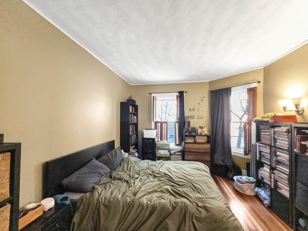 27 Lakeville Road, Unit 1 Boston, MA 02130 - Photo 3 of 13