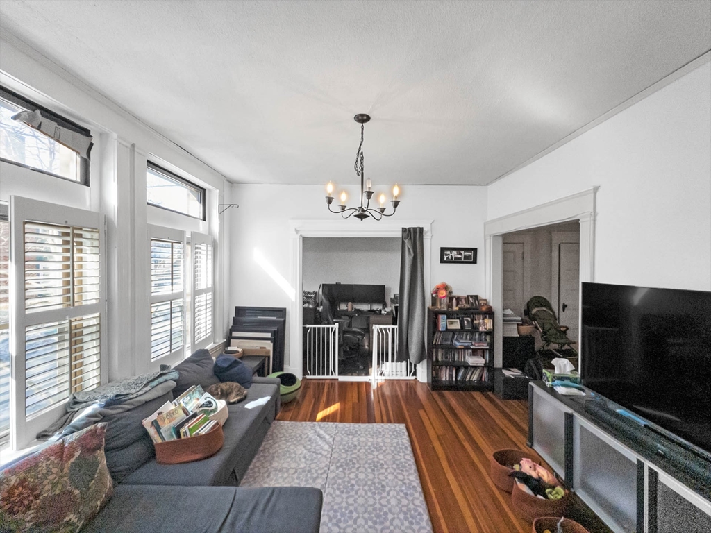 27 Lakeville Road, Unit 1 Boston, MA 02130 - Photo 4 of 13