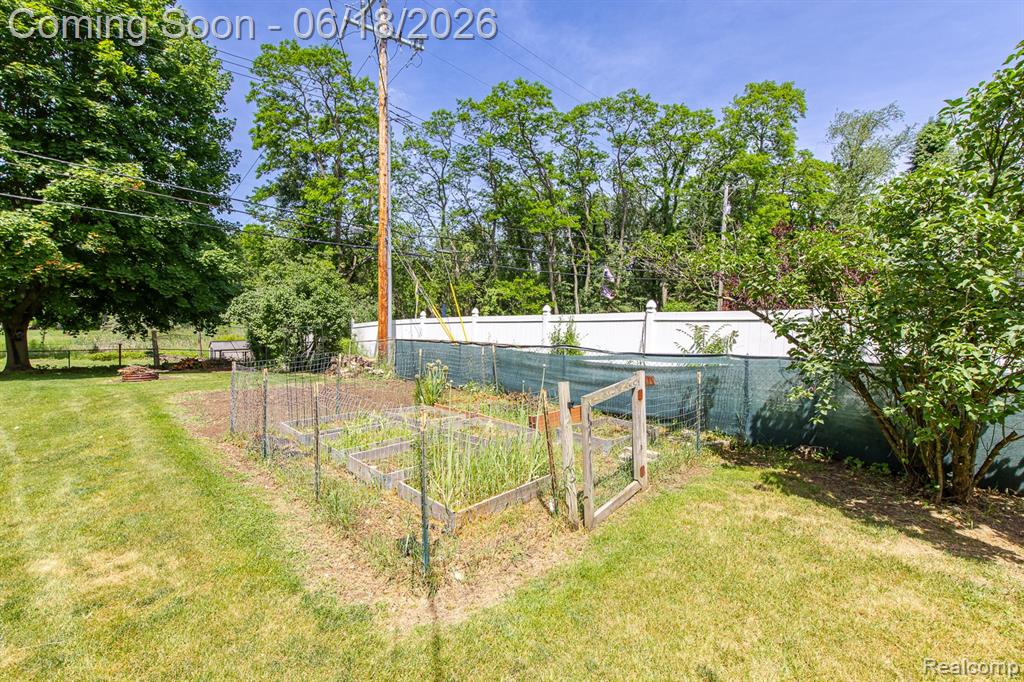 880 Joslyn Road Lake Orion, MI 48362 - Photo 36 of 45