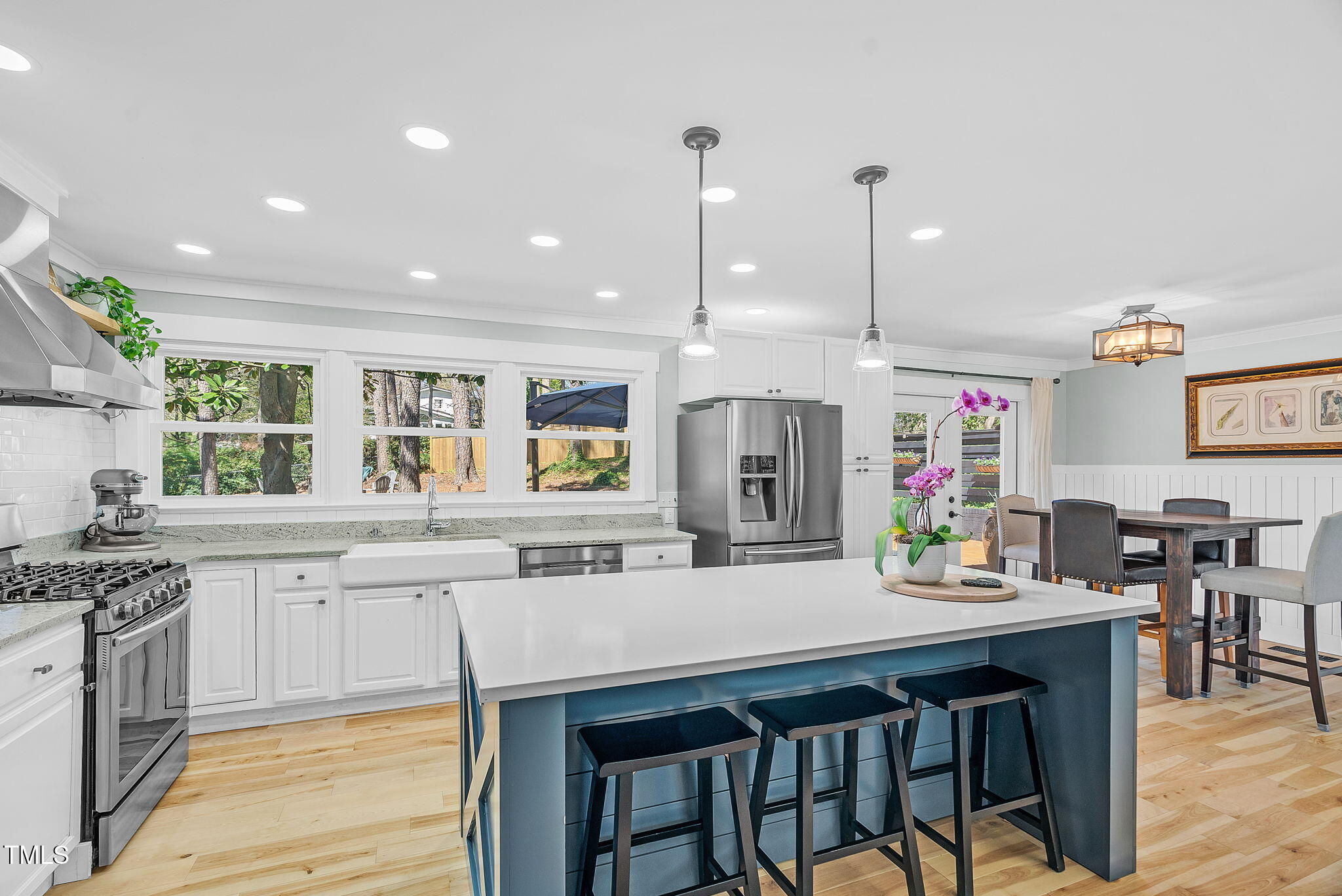 409 Dartmouth Road Raleigh, NC 27609 - Photo 10 of 59 409 Dartmouth Road-19