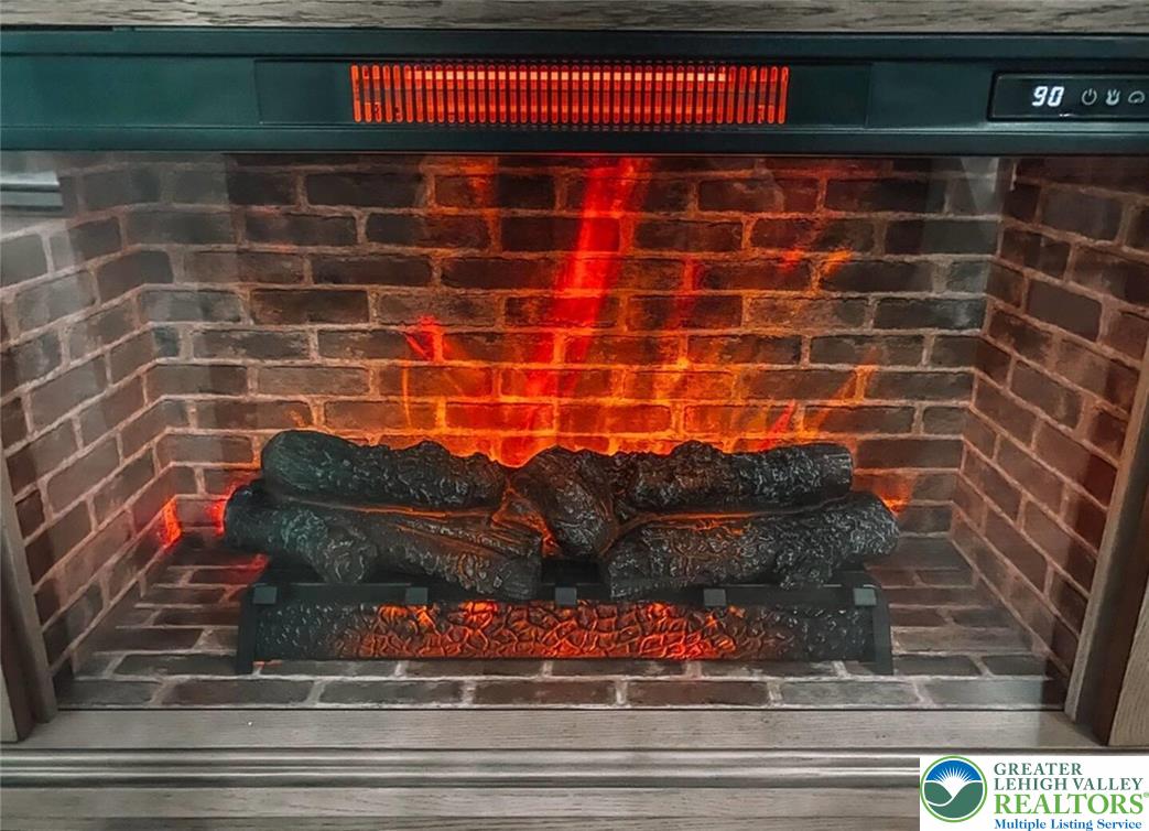 199 North Northgate Road Lake Ariel, PA 18436 - Photo 20 of 35 a bathroom with a shower