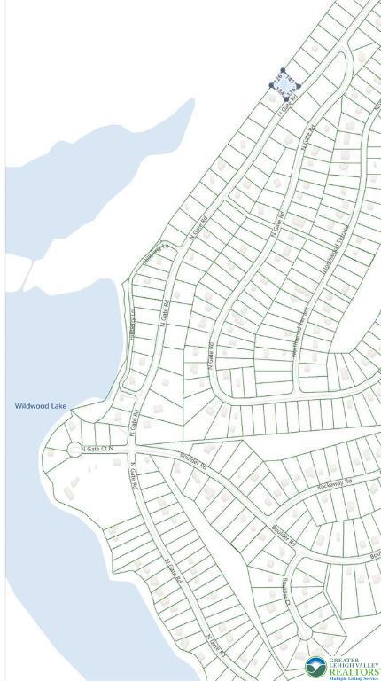 199 North Northgate Road Lake Ariel, PA 18436 - Photo 3 of 35 a bathroom with a sink and a mirror