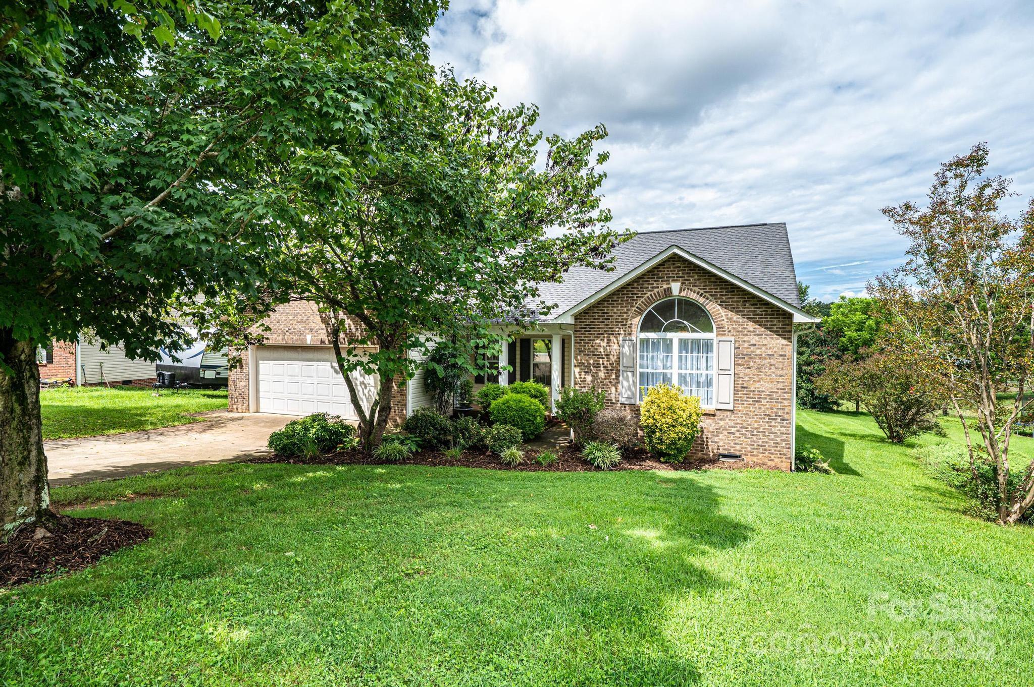 3501 Overbrook Drive Conover, NC 28613 - Photo 1 of 31