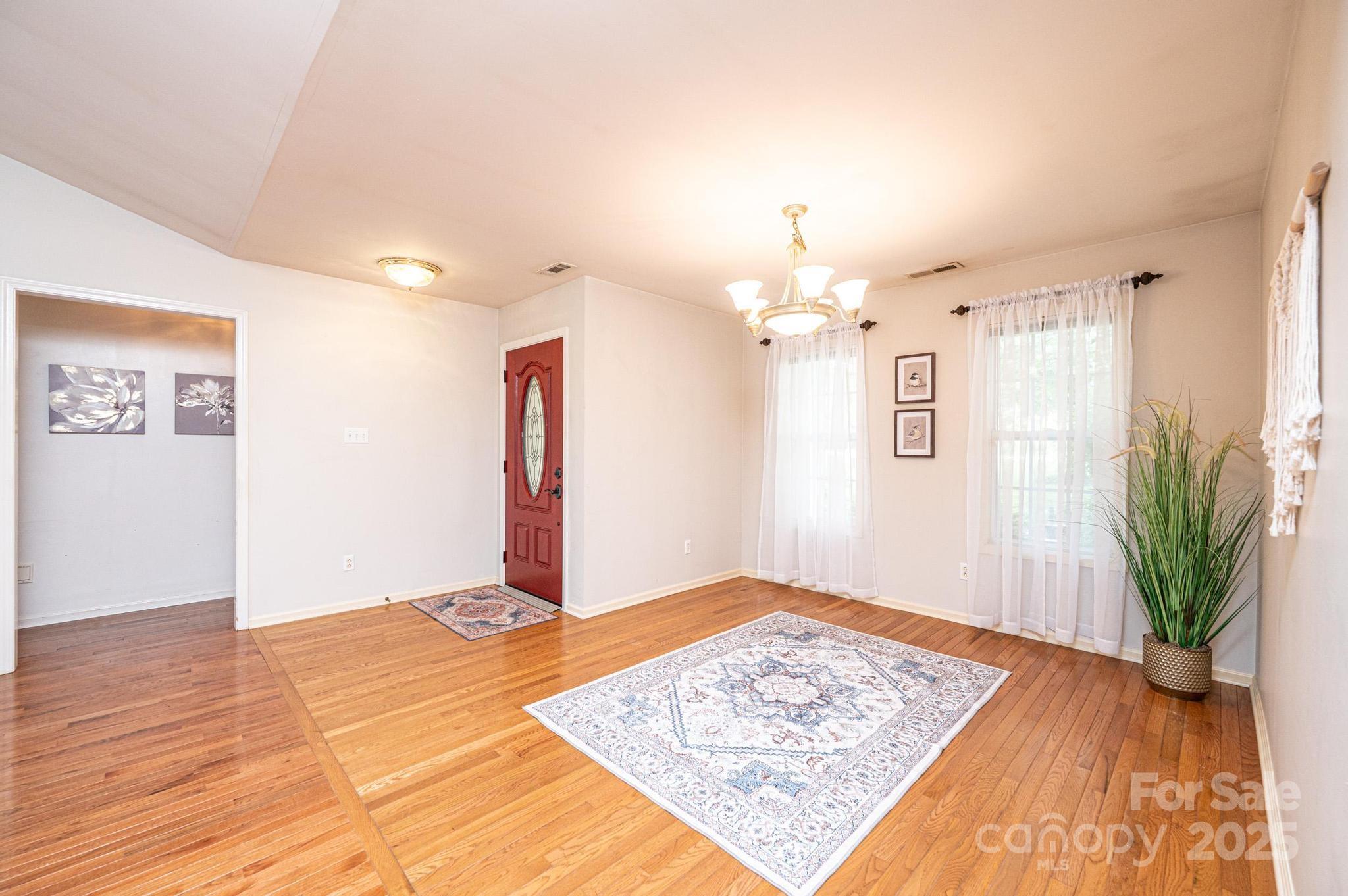 3501 Overbrook Drive Conover, NC 28613 - Photo 7 of 31