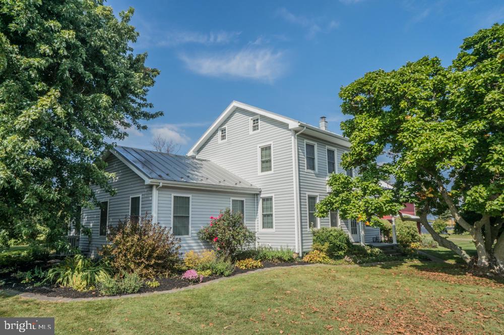 5510 Board Road Mount Wolf, PA 17347 - Photo 1 of 59 Gallery Image 1