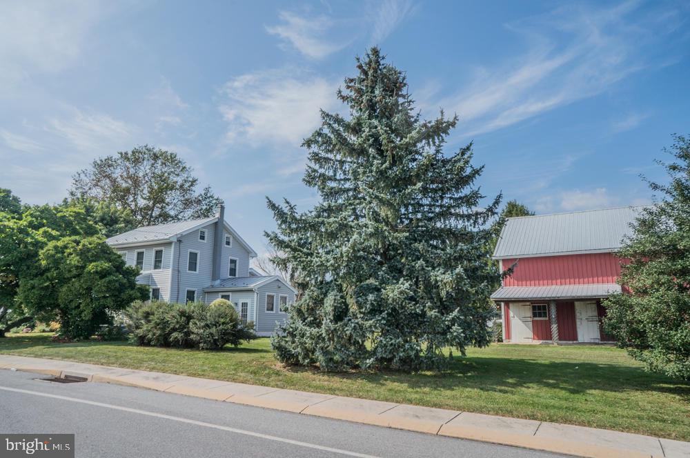 5510 Board Road Mount Wolf, PA 17347 - Photo 14 of 59 Gallery Image 14