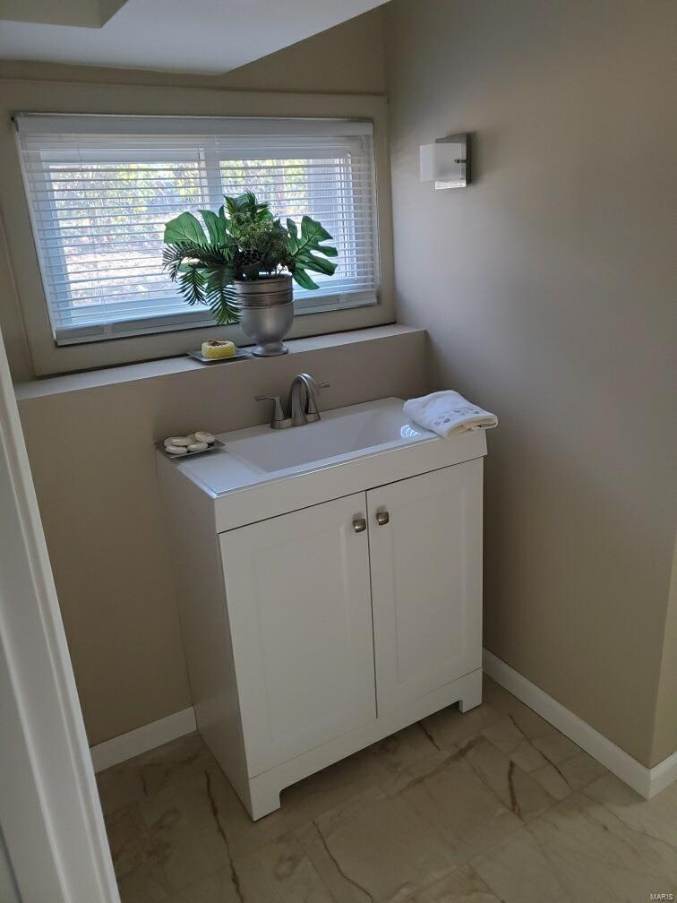 2200 Johnson Road Granite City, IL 62040 - Photo 38 of 54 Gallery Image 38