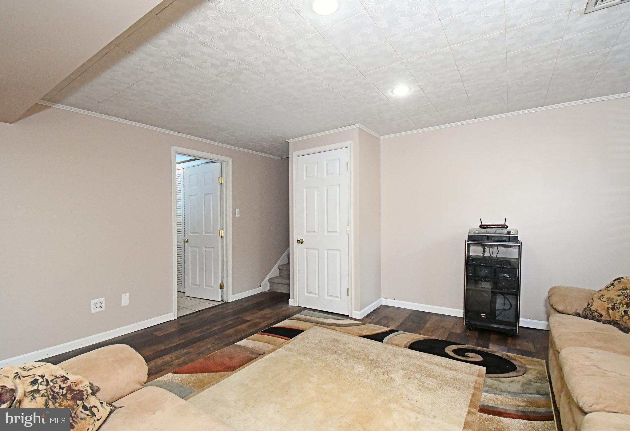 609 Mansfield Road Willow Grove, PA 19090 - Photo 35 of 68