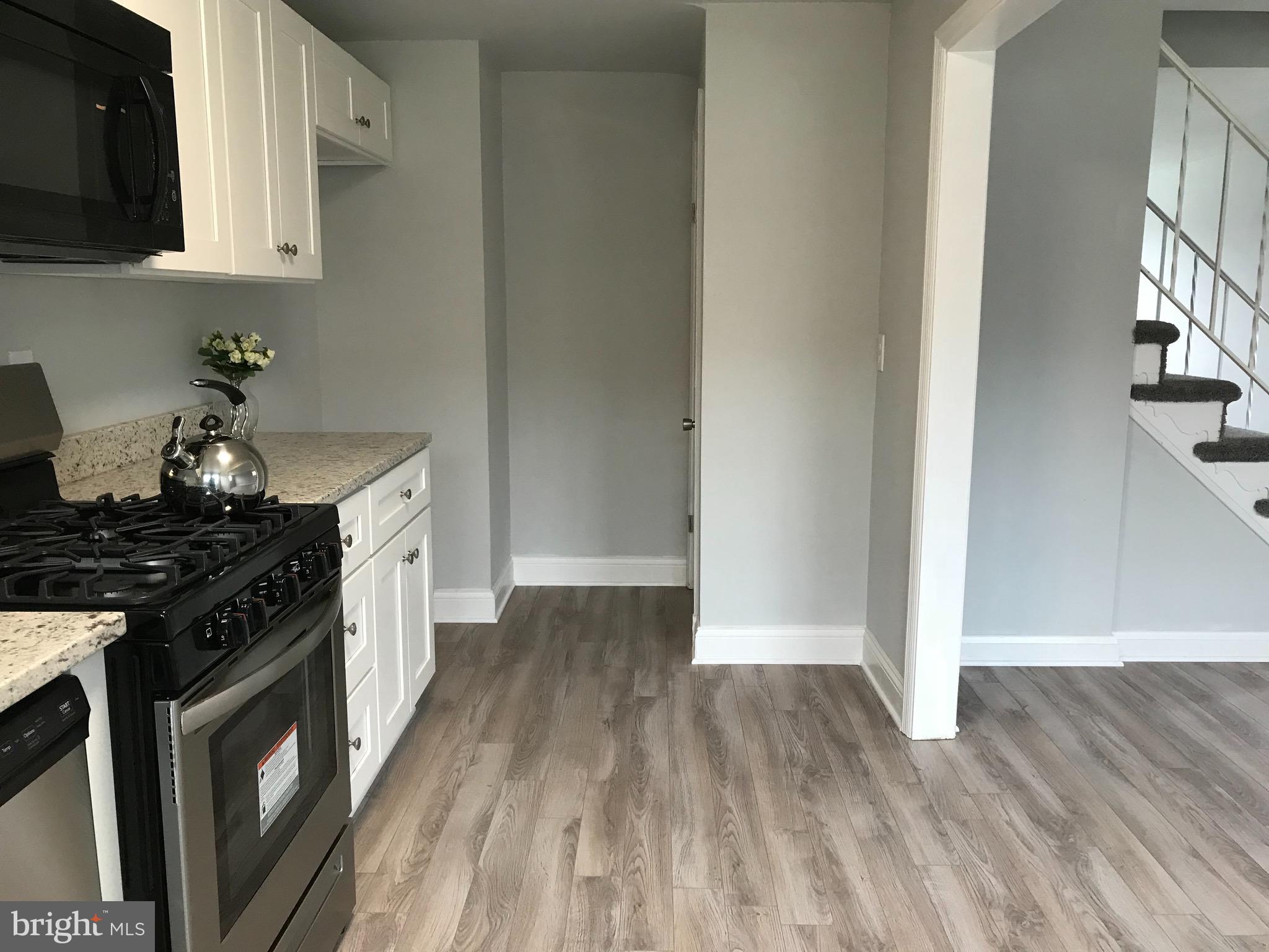 7810 Rockbourne Road Baltimore, MD 21222 - Photo 20 of 59 Kitchen to lower level access