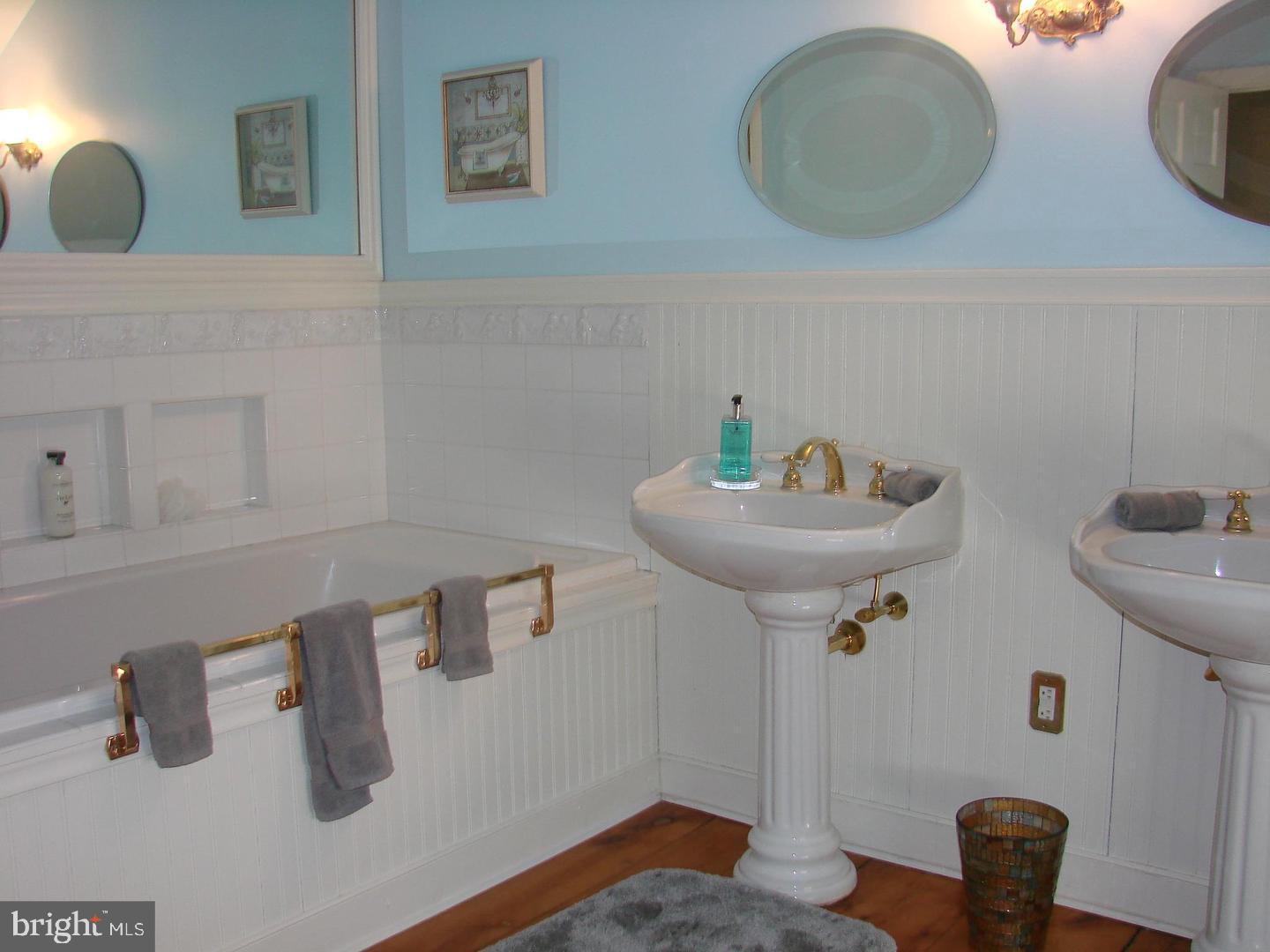 96 Woodhill Road Newtown, PA 18940 - Photo 15 of 26 Gallery Image 15