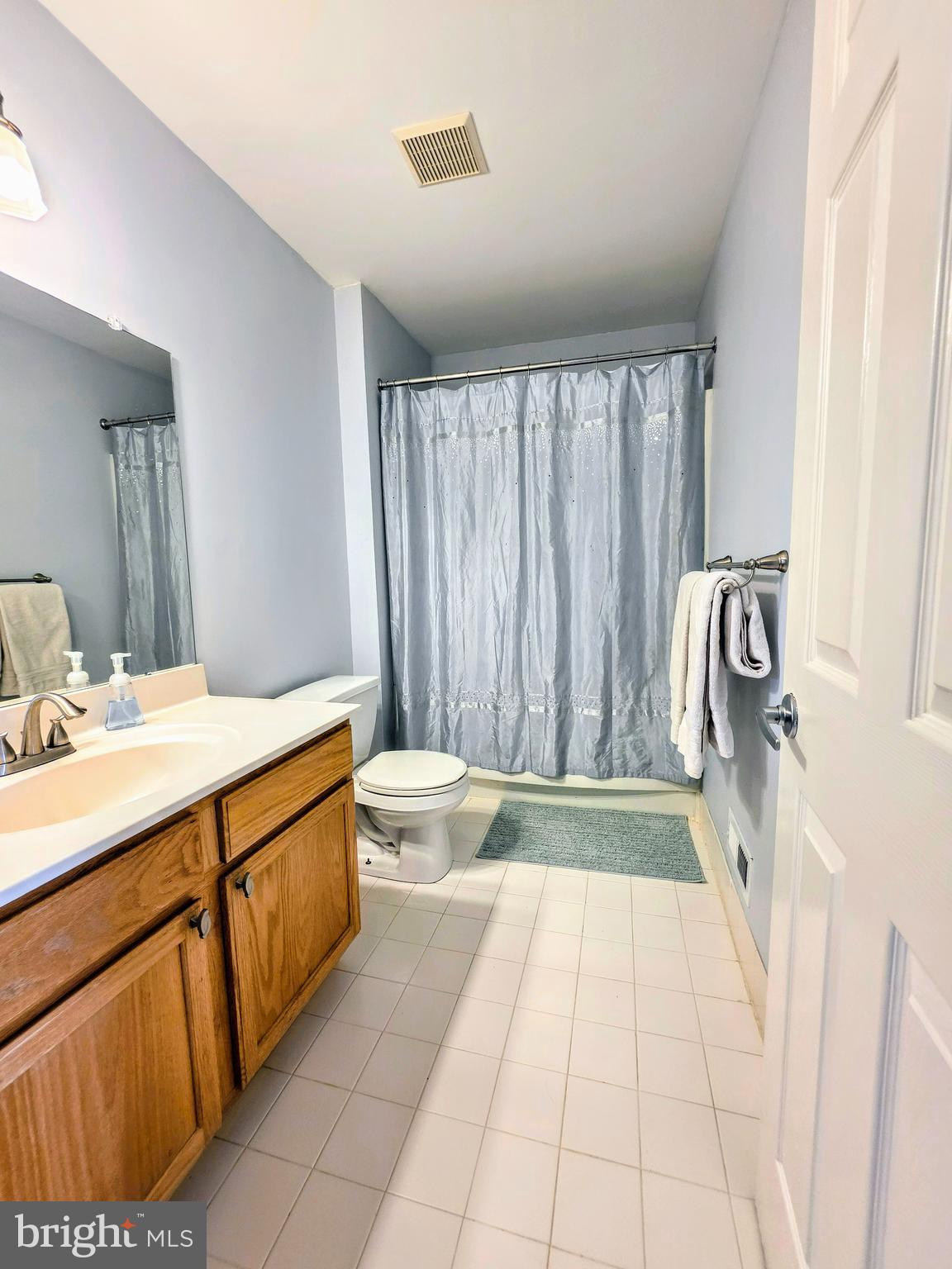 106 Brandywine Road Malvern, PA 19355 - Photo 20 of 25 Upstairs Hall Bathroom