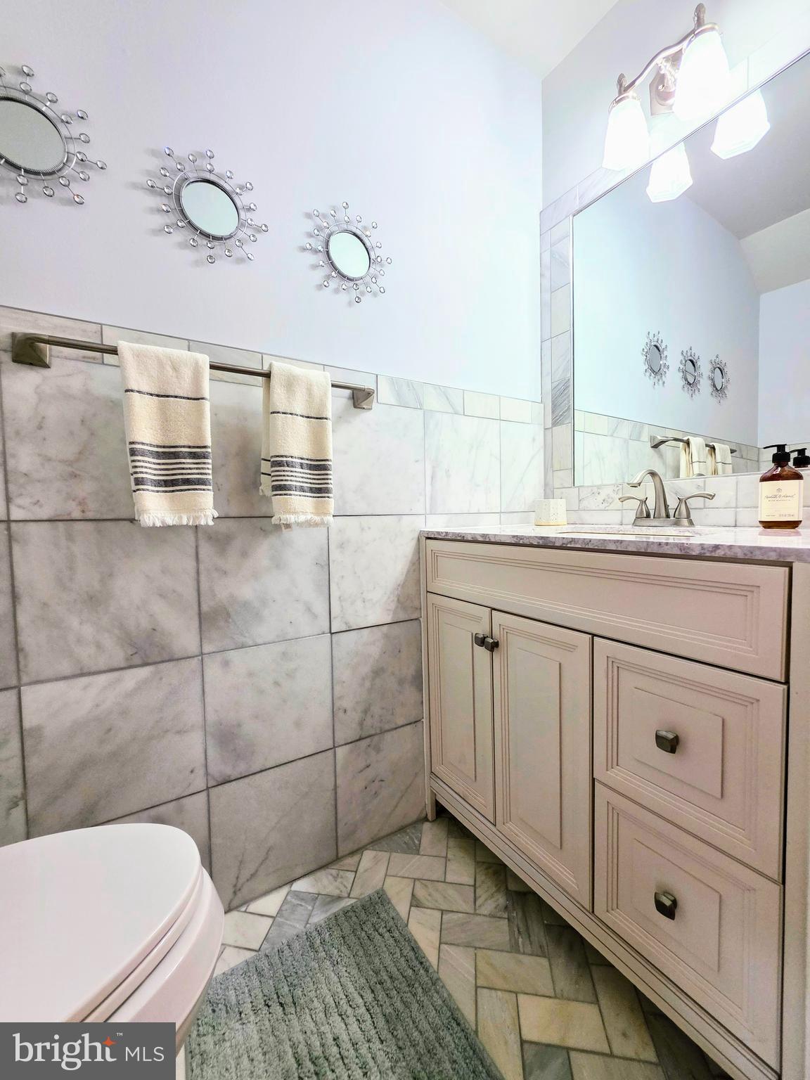 106 Brandywine Road Malvern, PA 19355 - Photo 7 of 25 First Floor Powder Room