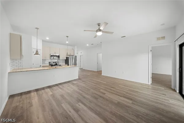 $1,900 | 26481 Sandhill Boulevard, Punta Gorda, FL 33983